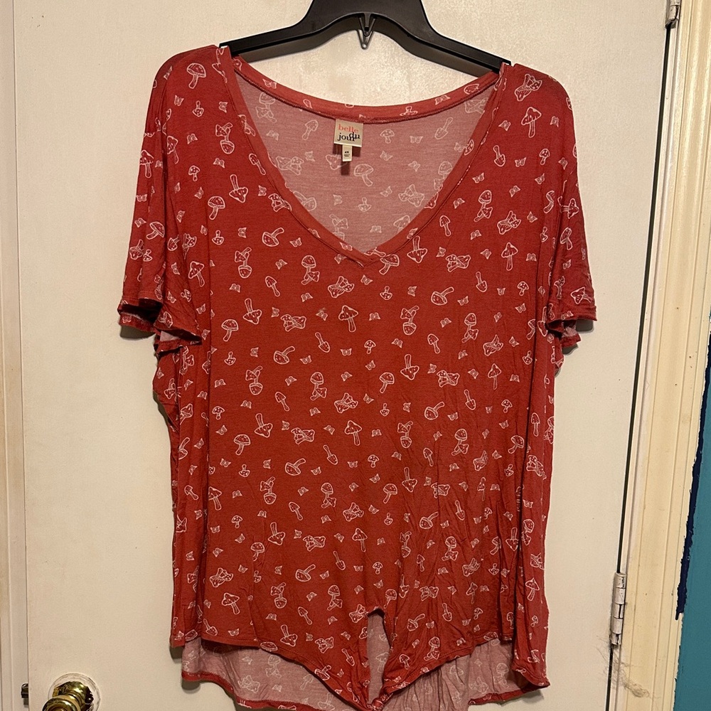 Belle Du Jour mushroom top